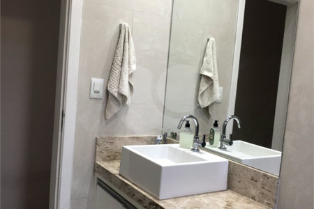 Sobrado à venda com 6 quartos em Vila Santo Estéfano, São Paulo, SP