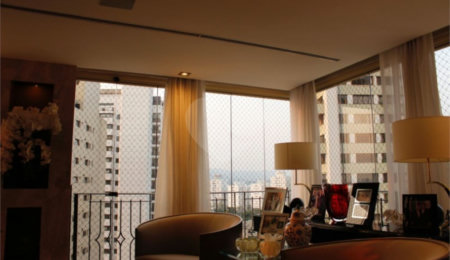 Apartamento à venda com 4 suítes em Santana, São Paulo, SP