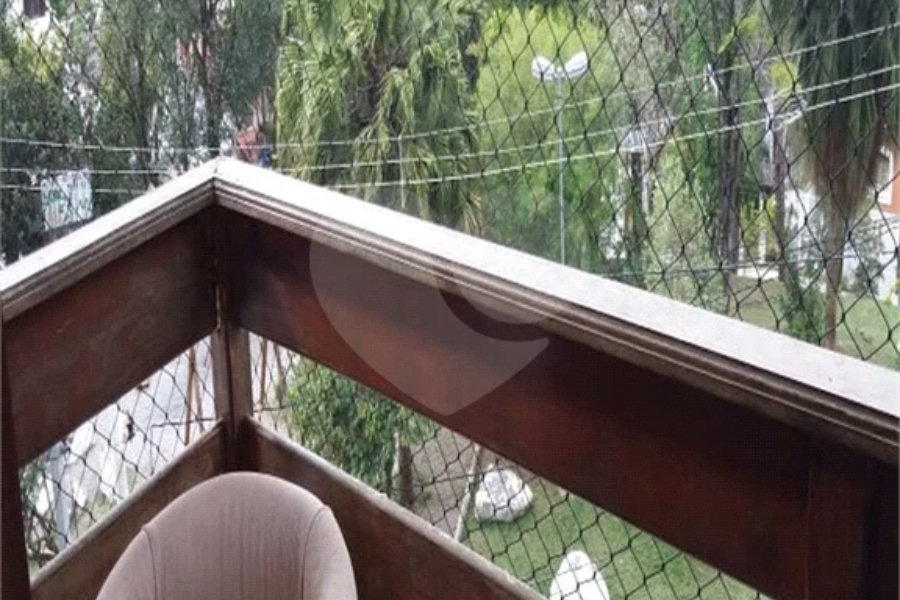Sobrado à venda com 4 quartos, sendo 3 suítes, em Vila Irmãos Arnoni, São Paulo, SP