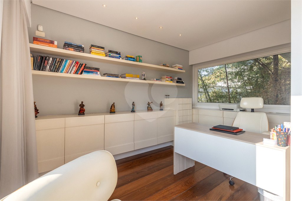 Casa à venda com 4 suítes em Jardim Guedala, São Paulo, SP