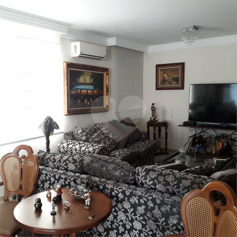 Apartamento à venda com 3 quartos, sendo 2 suítes, em Campo Belo, São Paulo, SP