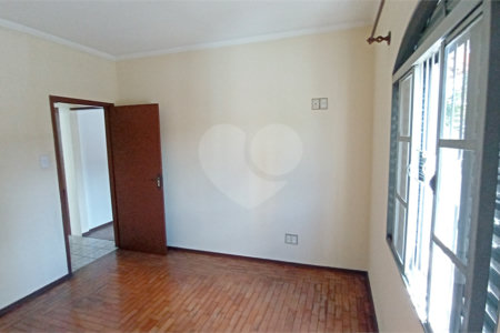 Casa à venda com 3 quartos em Vila Santana, Valinhos, SP