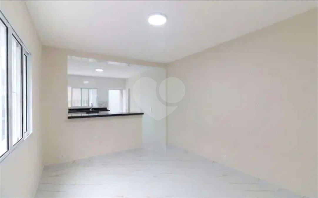 Casa à venda com 3 quartos, sendo 1 suíte, em Jardim Peri Peri, São Paulo, SP