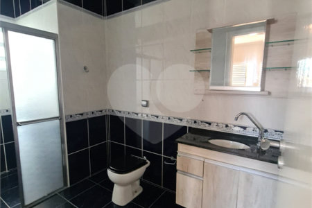 Casa à venda com 3 quartos, sendo 2 suítes, no condomínio Terras de São Francisco, Vinhedo - SP