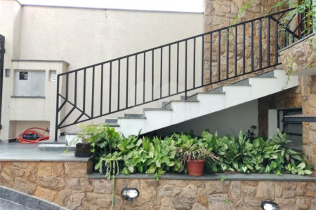 Linda casa à venda no bairro Santa Maria em São Caetano do Sul, 257 m², 3 quartos (1 suíte) e 6 vagas de garagem