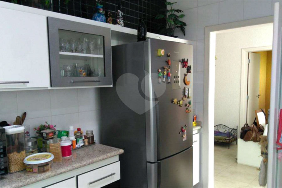 Sobrado à venda com 3 quartos, sendo 1 suíte, em Tremembé, São Paulo, SP