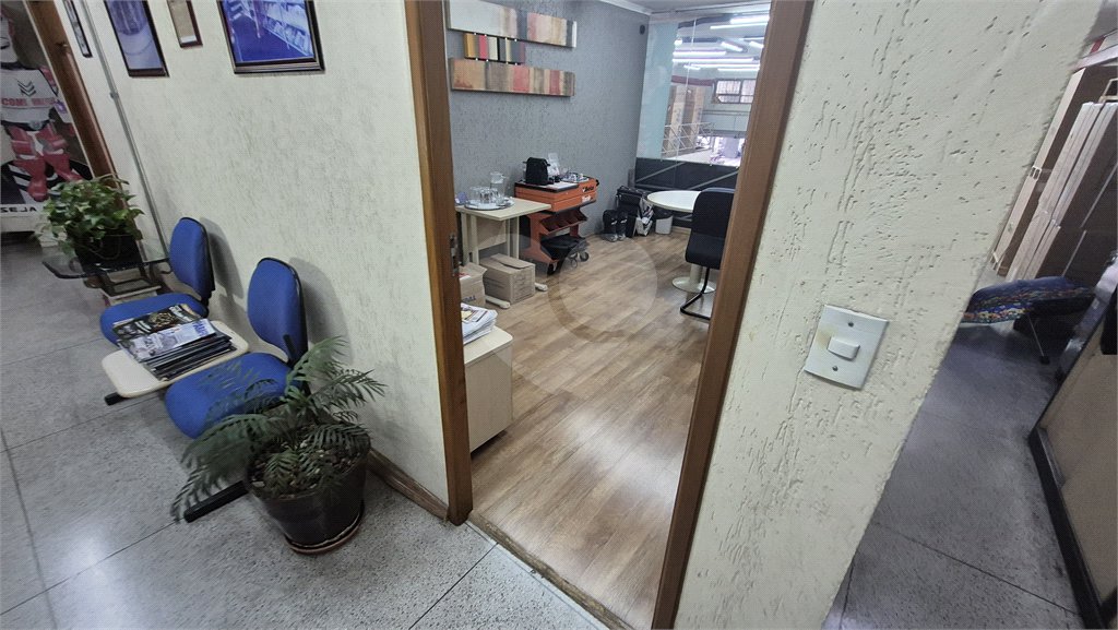 Prédio à venda em Pari, São Paulo, SP