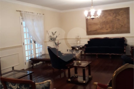Casa à venda ou para alugar com 5 suítes em Jardim Leonor, São Paulo, SP