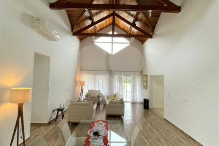 Casa à venda com 4 suítes no condomínio Jardim das Palmeiras, Bragança Paulista - SP