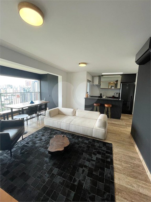 Apartamento à venda com 2 suítes em Indianópolis, São Paulo, SP