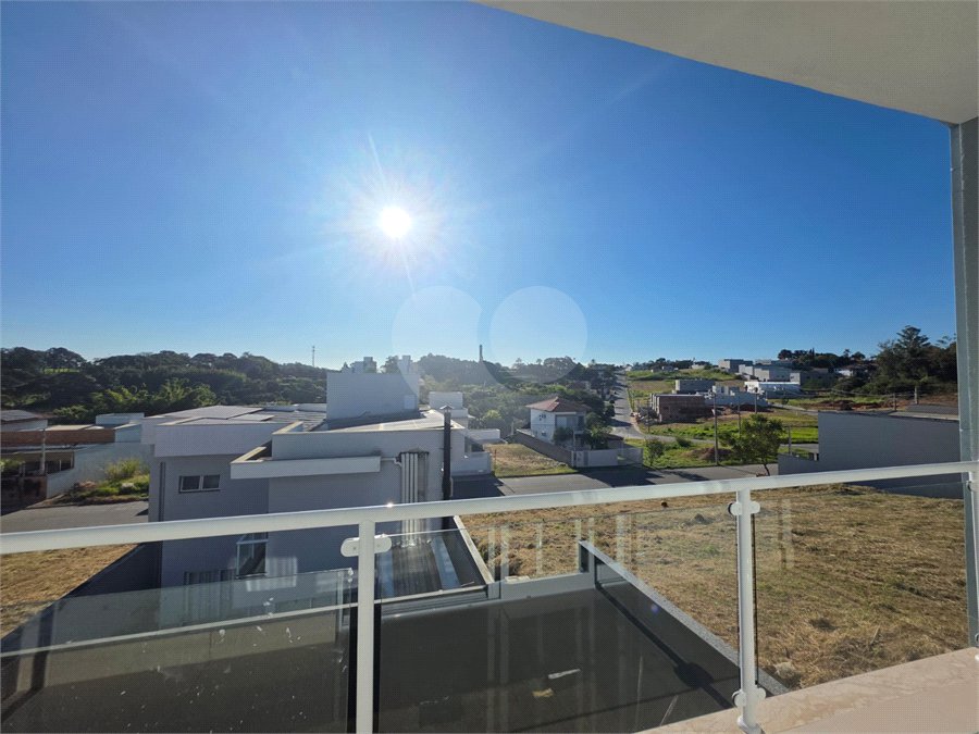 Casa à venda com 3 suítes em Marambaia, Vinhedo, SP