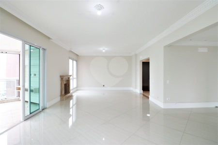 Apartamento à venda com 4 quartos, sendo 3 suítes, em Santana, São Paulo, SP