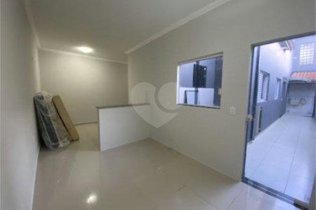 Casa à venda com 4 quartos, sendo 2 suítes,  em Jardim Santa Marta III, Salto, SP