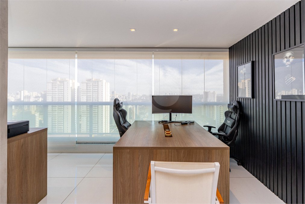 Apartamento à venda com 4 quartos, sendo 3 suítes, em Campo Belo, São Paulo, SP