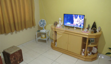 Sobrado à venda com 1 quarto, sendo 2 suítes,  em Jardim das Oliveiras, São Paulo, SP