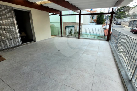 Sobrado à venda com 3 quartos, sendo 1 suíte, em Vila Gustavo, São Paulo, SP