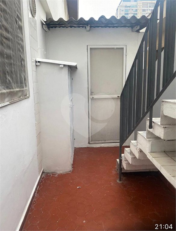 Sobrado à venda com 5 quartos, sendo 1 suíte, em Nova Piraju, São Paulo, SP