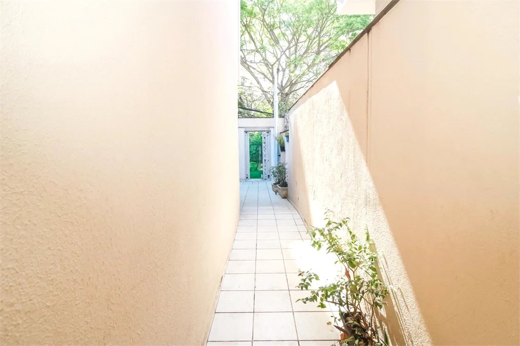 Casa para alugar com 3 suítes em Alto da Lapa, São Paulo, SP