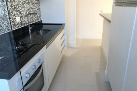 Lindo Apartamento com Varanda integrada