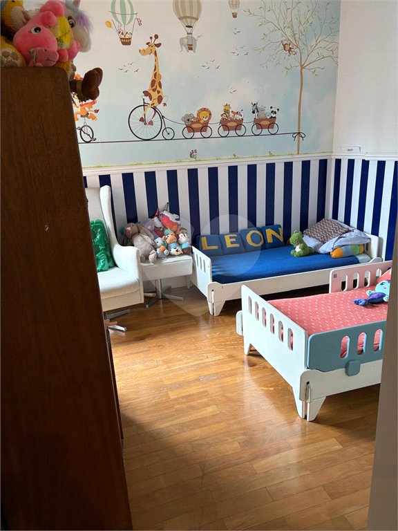 Apartamento em Moema Pássaros à Venda 171 m² 3 Dormitórios 3 Suítes Reformado