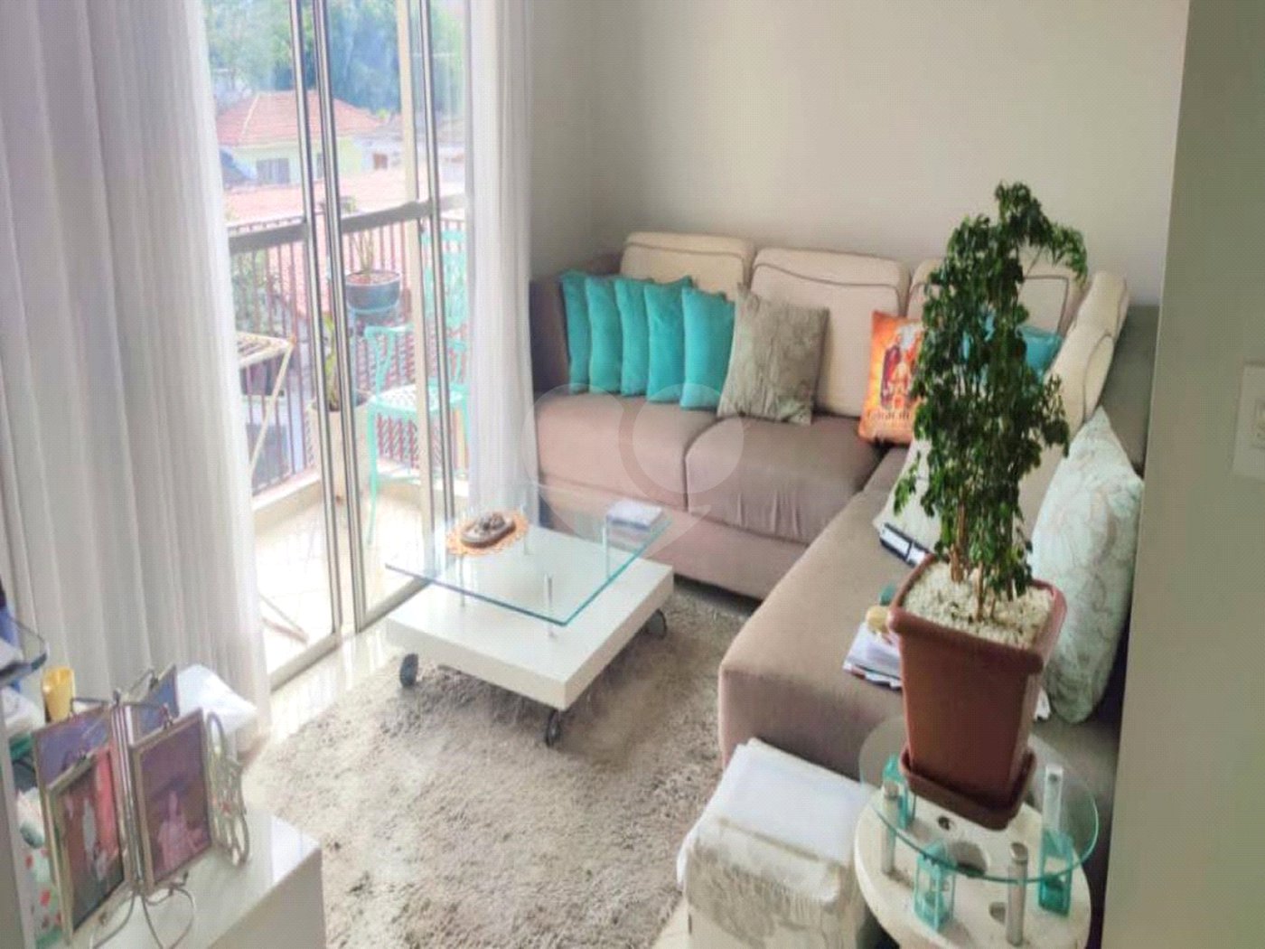 Apartamento à venda com 2 quartos, sendo 1 suíte,  em Jardim Itacolomi, São Paulo, SP