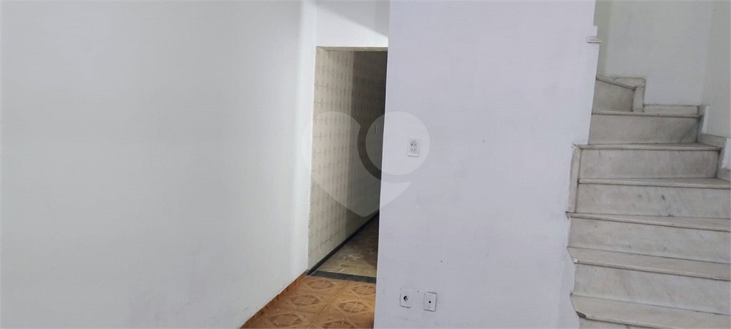 2 Casas – Bairro Aricanduva - c/ Salão Alugado – 56 m2 e 80 m2 – Terreno 5 x 25