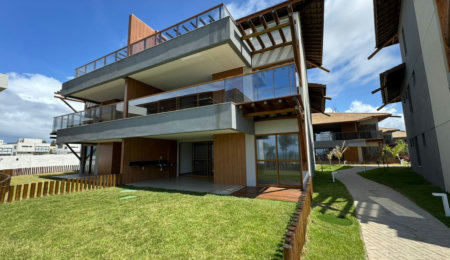 Sofisticação, Exclusividade e Requinte no melhor endereço de Itacimirim, à beira-mar