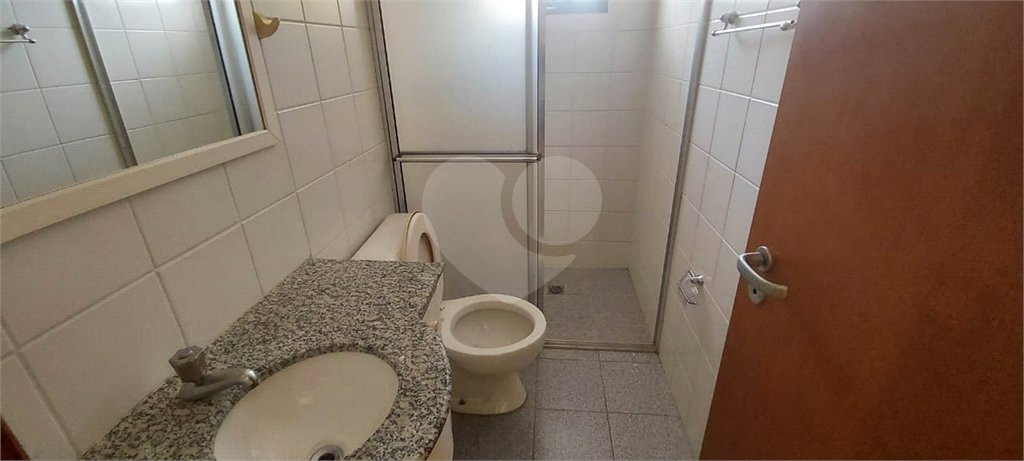 Apartamento no Condomínio Joan Miro .
