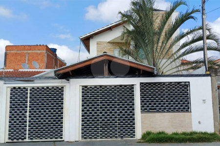 SOBRADO À VENDA – SÃO PEDRO E SÃO PAULO | SALTO/SP