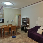 Casa Nova (Apenas 2 Anos) com Suíte: Conforto, Segurança e Localização Privilegiada!