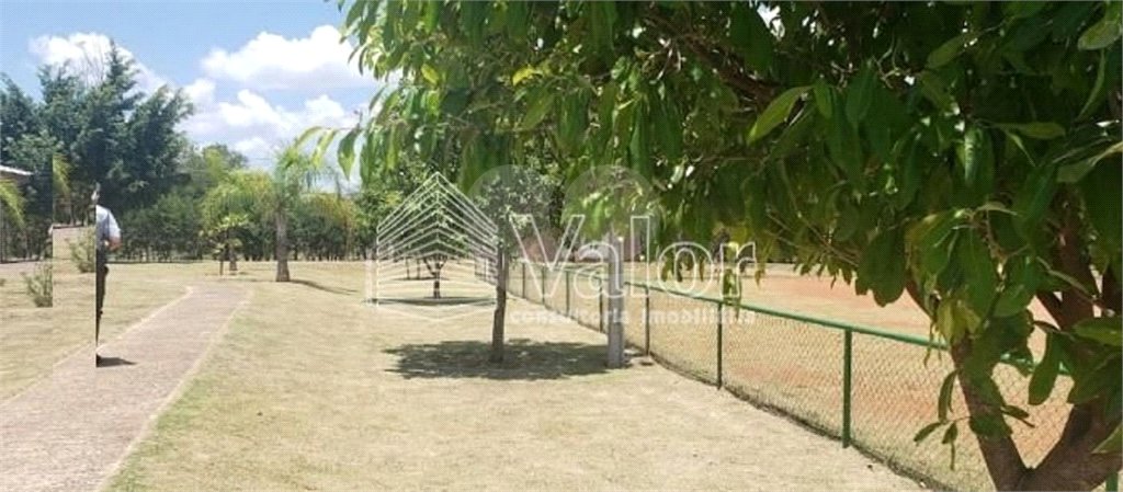 Casa em condomínio com 3 dormitórios