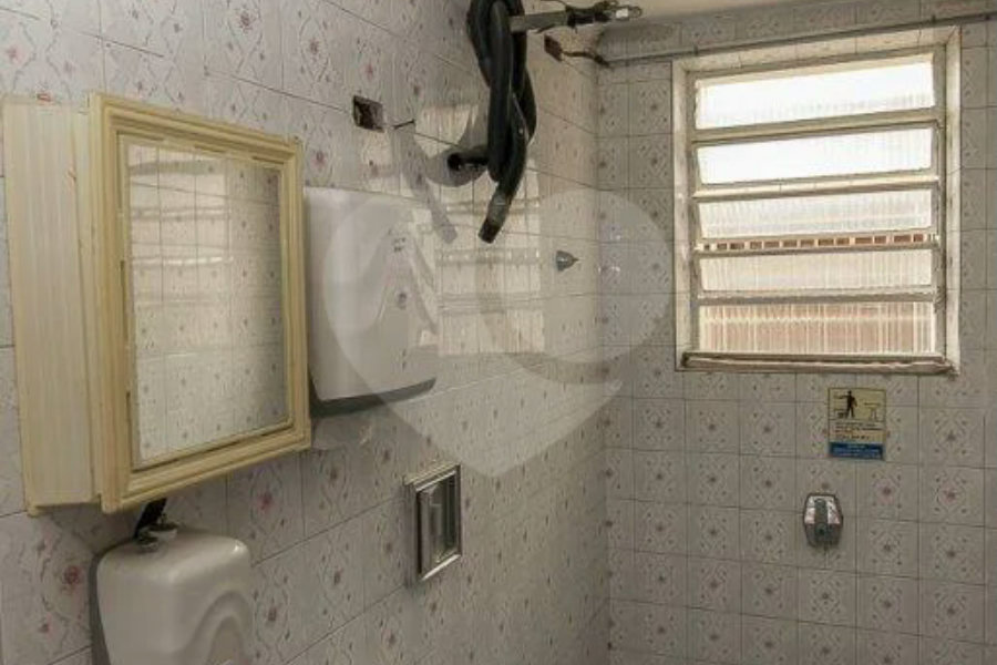 Sobrado Comercial à Venda ou Locação na Vila Mascote