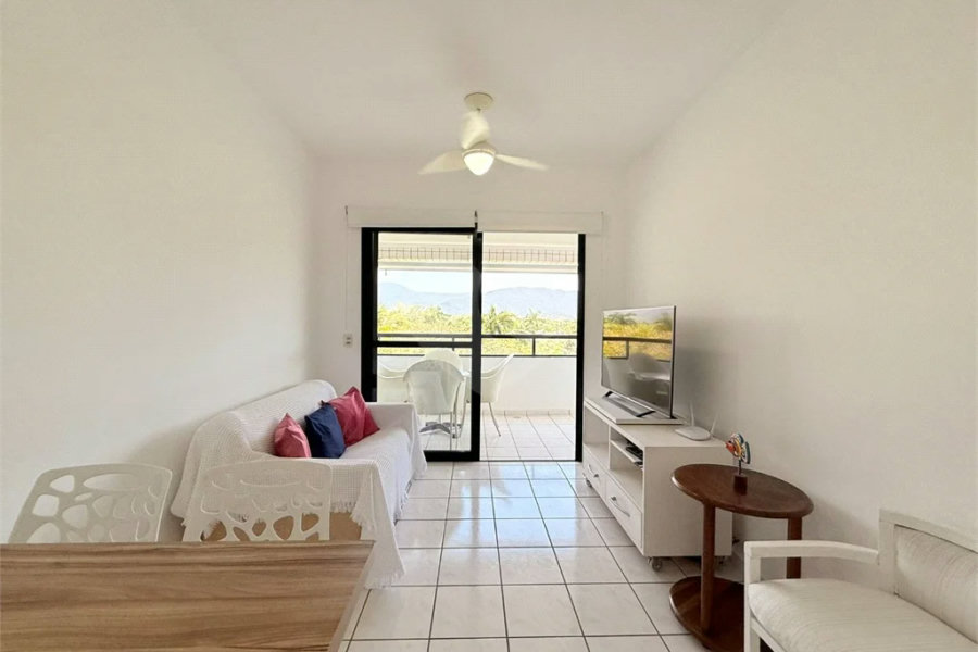 Apartamento à venda com 3 quartos, sendo 1 suíte,  em Riviera de São Lourenço, Bertioga, SP