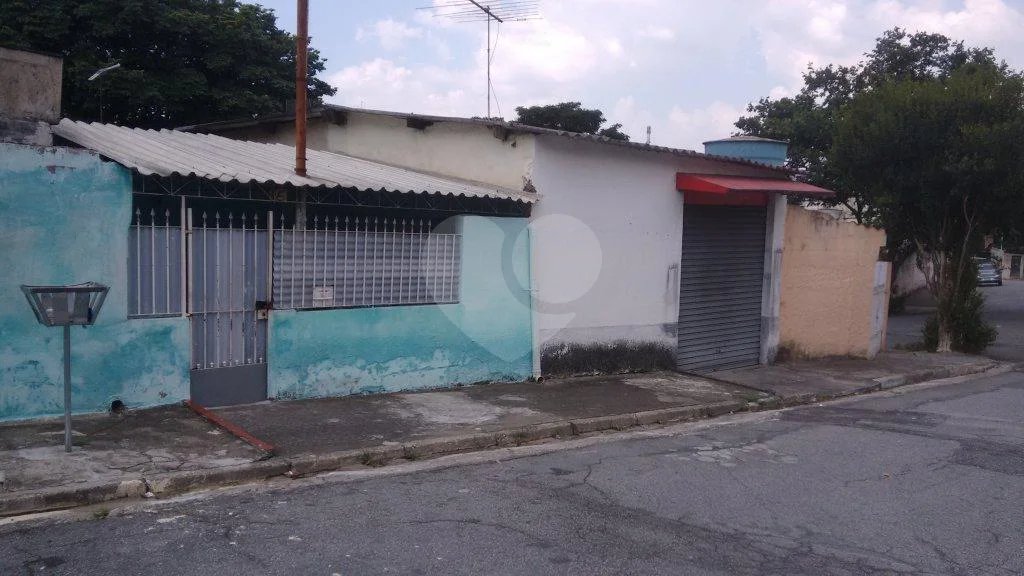 Atenção Investidores imovel com tres casas somando renda de 3mil mensal