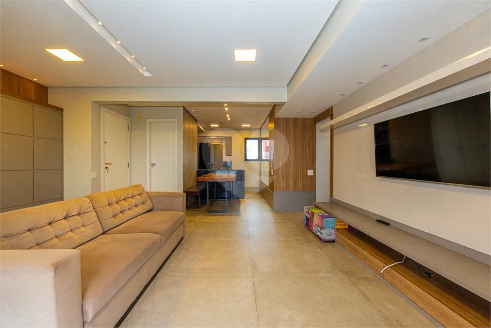 Apartamento à venda com 3 quartos, sendo 1 suíte, em Chácara Santo Antônio, São Paulo, SP