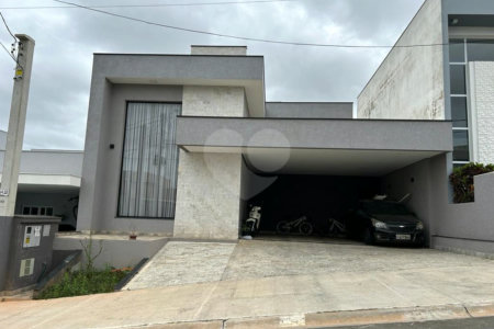 Casa à venda com 3 quartos, sendo 1 suíte, no condomínio Villagio Milano, Sorocaba - SP