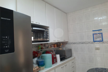 Sobrado à venda com 4 quartos em Brooklin Velho, São Paulo, SP