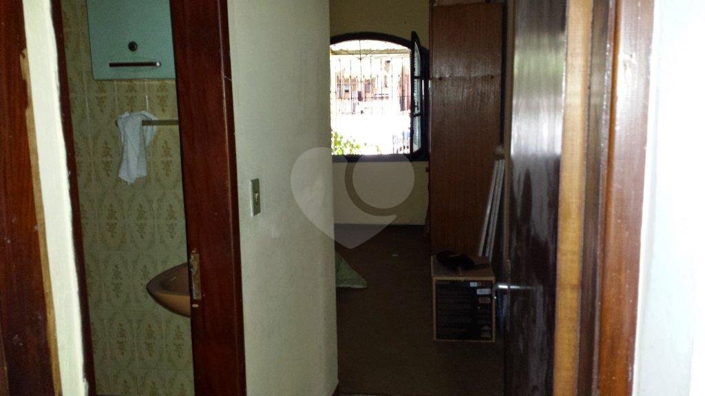 Casa à venda com 3 quartos, sendo 1 suíte, em Itaquera, São Paulo, SP
