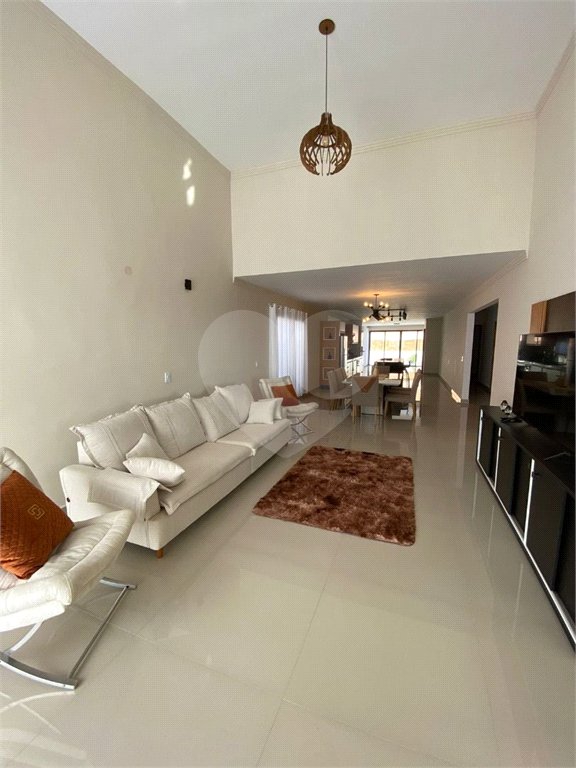 Casa à venda com 3 suítes em Taipas de Pedras (mailasqui), São Roque, SP