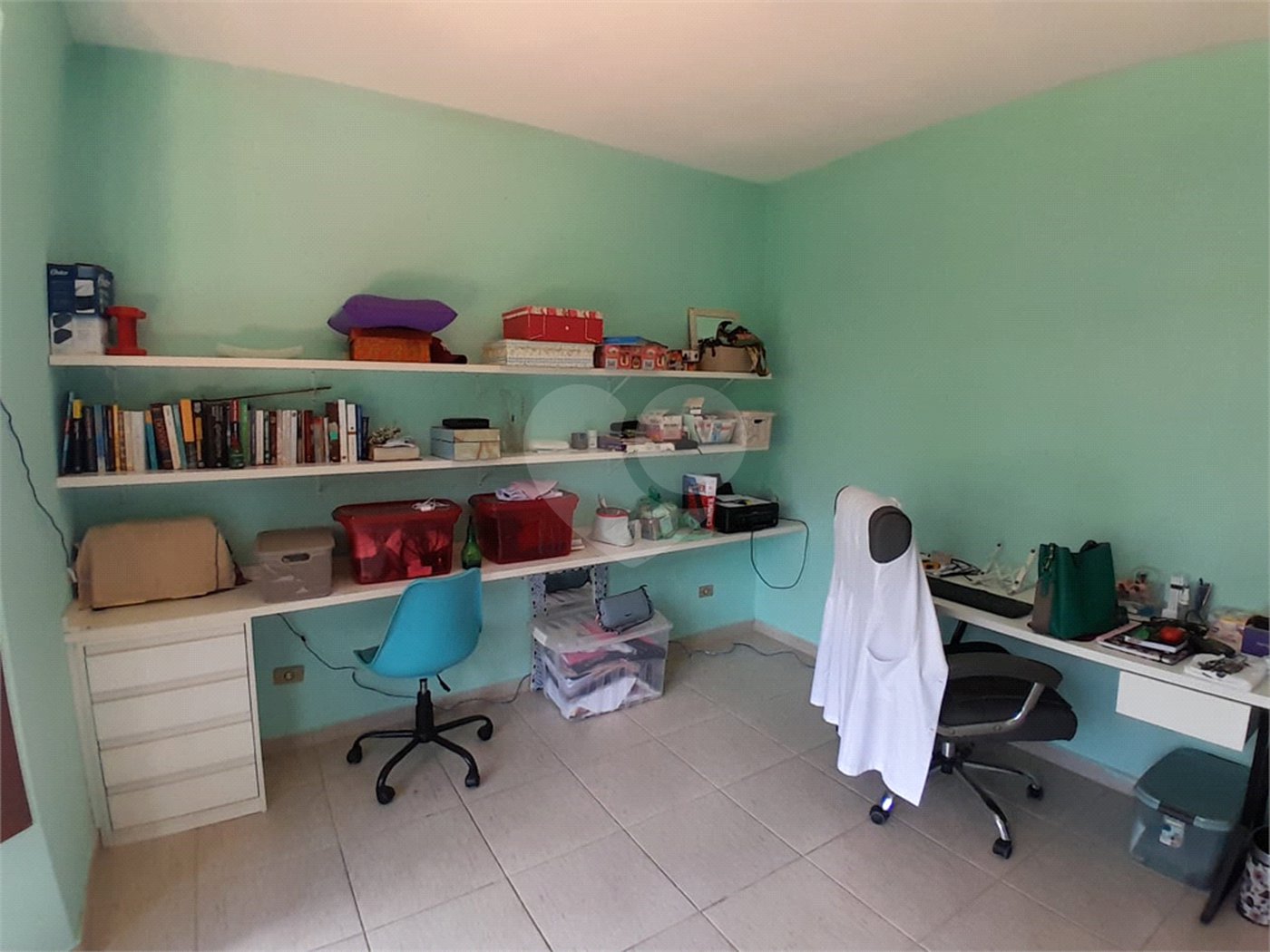 Casa à venda com 3 quartos, sendo 2 suítes,  no condomínio Alpes da Cantareira, Mairiporã - SP