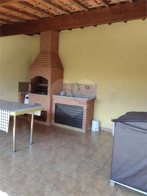 Casa com 180m² , 3 dormitórios , sendo 1 suíte , 2 vagas , à venda em Itaquera