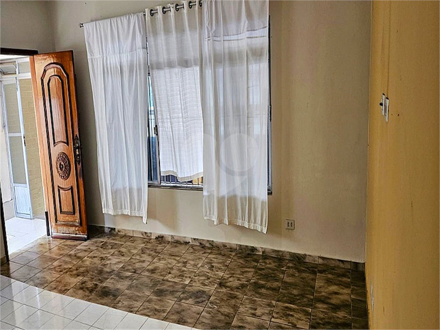Casa à venda com 4 quartos, sendo 1 suíte, em Jaguara, São Paulo, SP