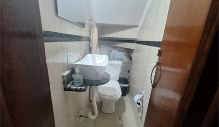 Sobrado à venda com 4 quartos, sendo 1 suíte,  em Vila São Geraldo, São Paulo, SP