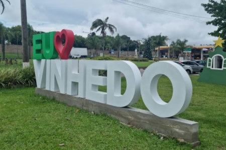Salão Comercial para alugar no Centro, Vinhedo, SP