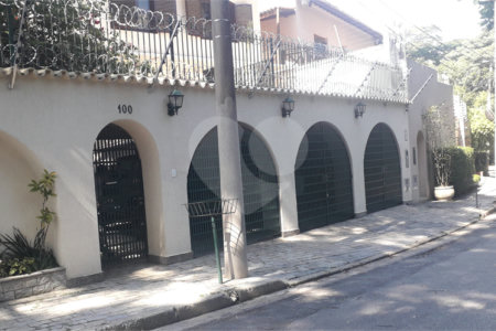 Casa à venda com 3 quartos, sendo 2 suítes, em Jardim Leonor, São Paulo, SP