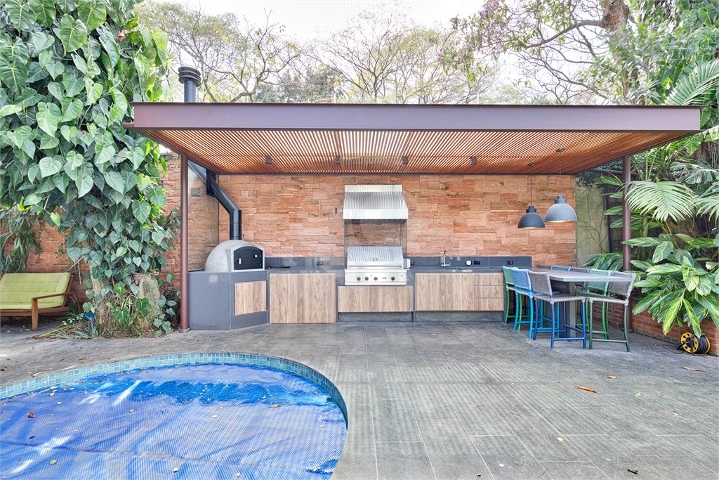 Casa Térrea à venda com 3 quartos, sendo 1 suíte, em Alto da Boa Vista, São Paulo, SP