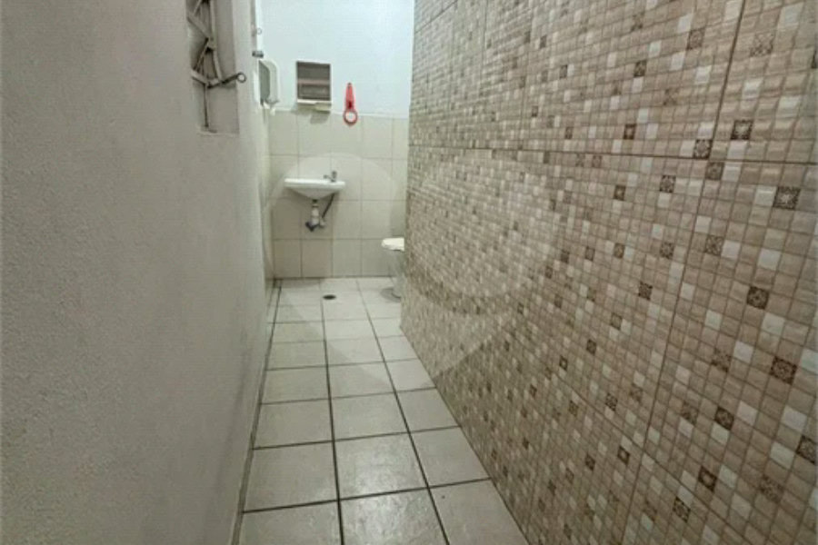 Sobrado à venda ou para alugar com 2 quartos em Vila Nova Cachoeirinha, São Paulo, SP