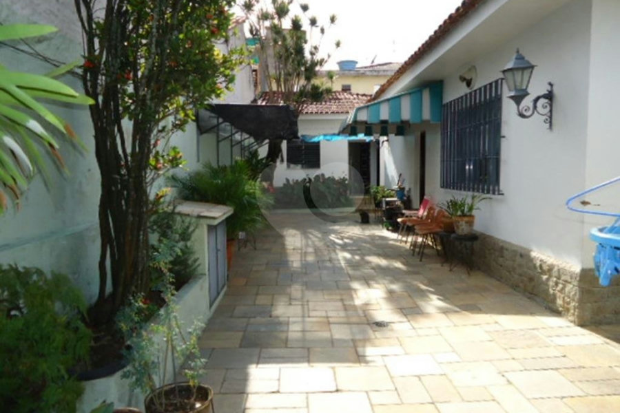 Casa Térrea à venda com 4 quartos, sendo 1 suíte,  em Jardim Peri, São Paulo, SP