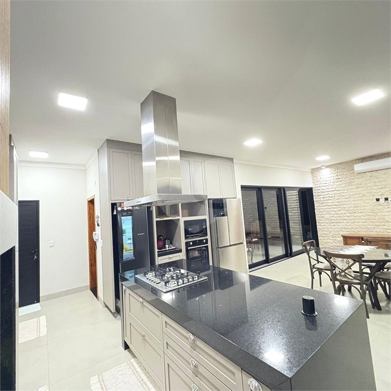 Casa à venda com 3 suítes em Jardim Bom Jesus, Inocência, MS