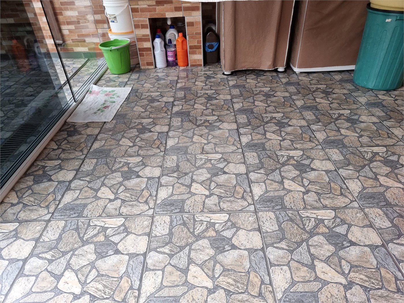 Sobrado à venda com 3 quartos, sendo 1 suíte,  em Jardim Campo Limpo, São Paulo, SP